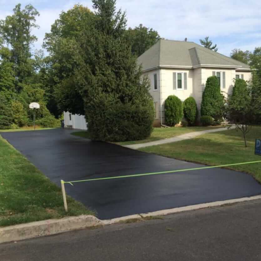 asphalt parking lots services